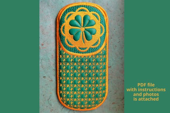 Eyeglass Case Clover